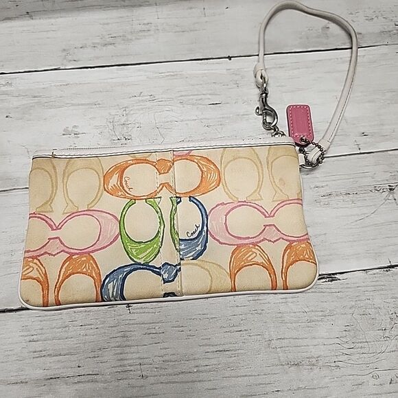 Coach Hampton Signature Scribble C Print Multi-Color Wristlet Y2K Fashion - Picture 2 of 8